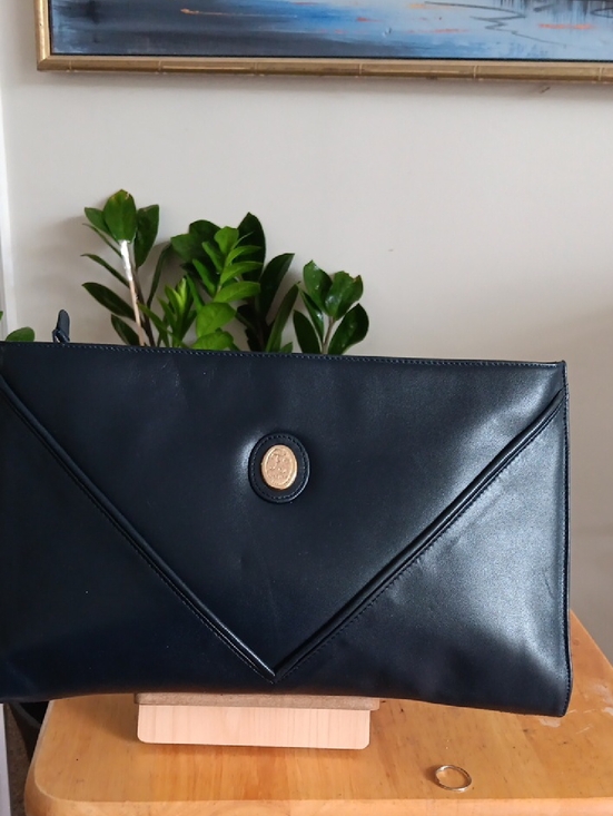 FS original Handbags - FS Original Leather Envelope Clutch with Gold Medallion Navy